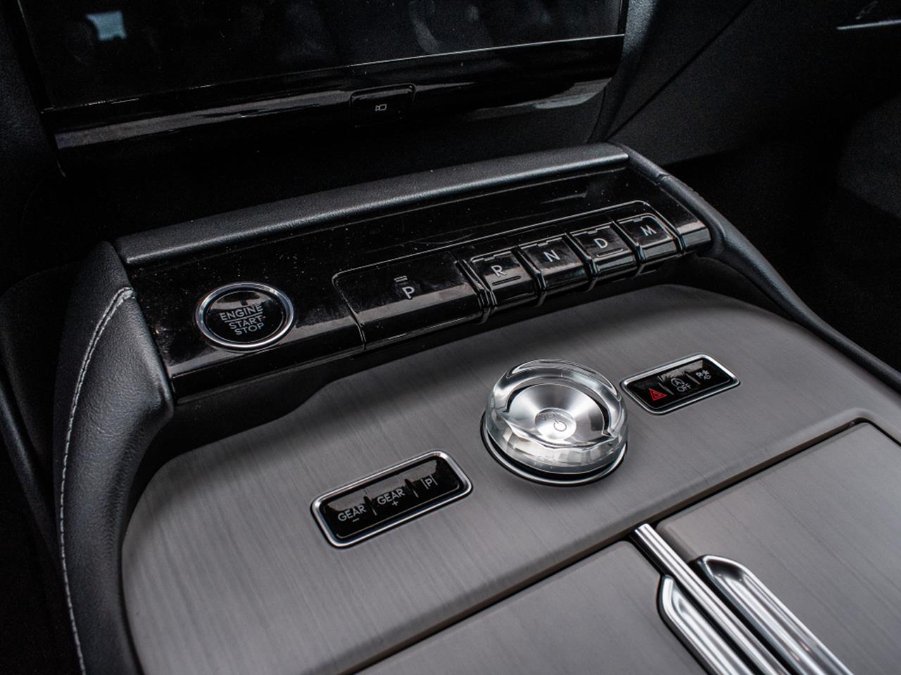 2025 Lincoln Navigator L