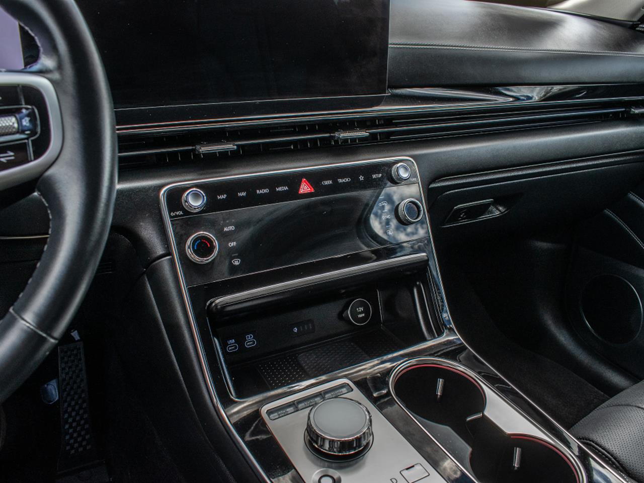 2025 Genesis GV80