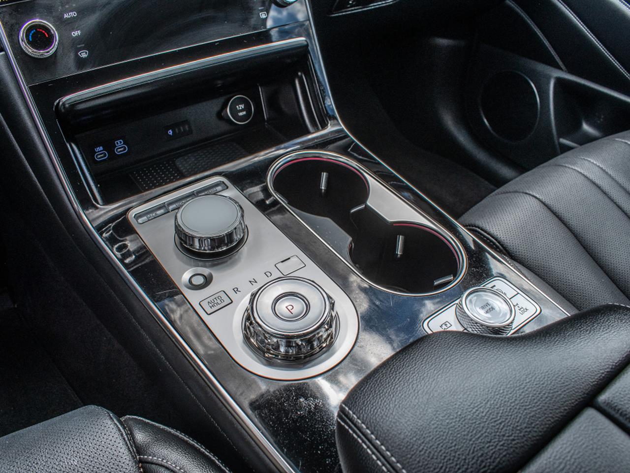 2025 Genesis GV80