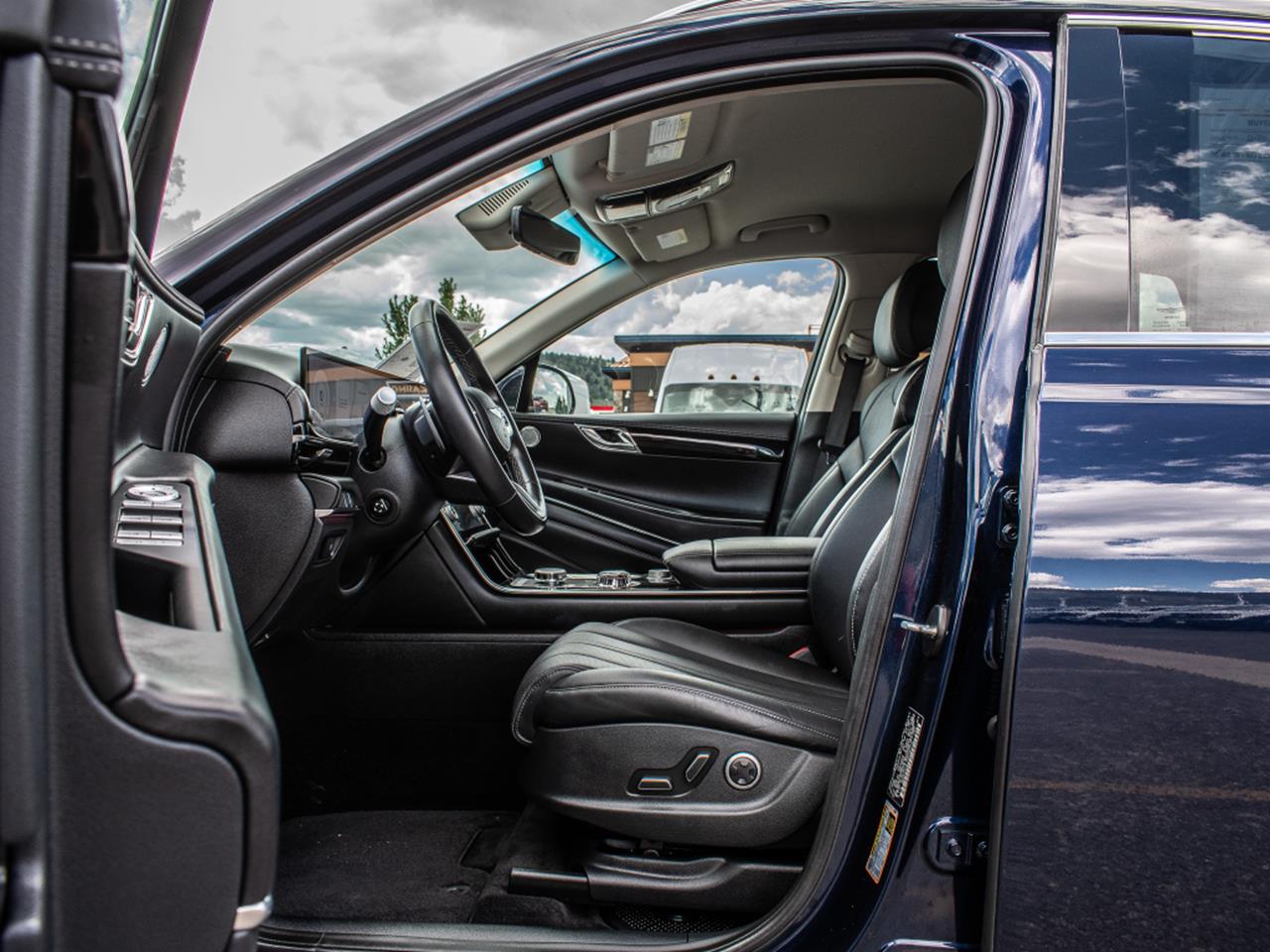 2025 Genesis GV80