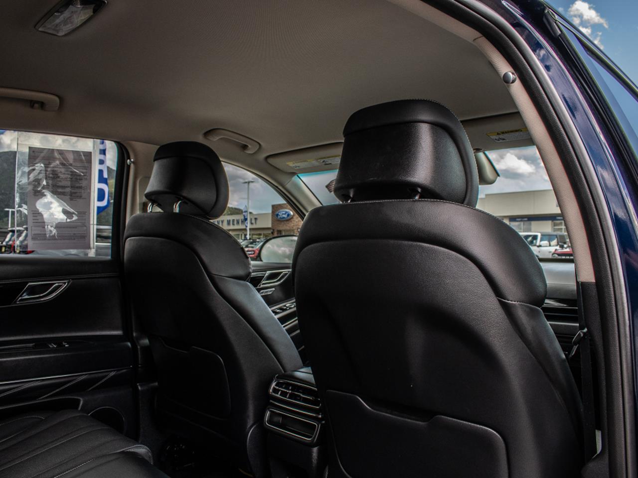 2025 Genesis GV80