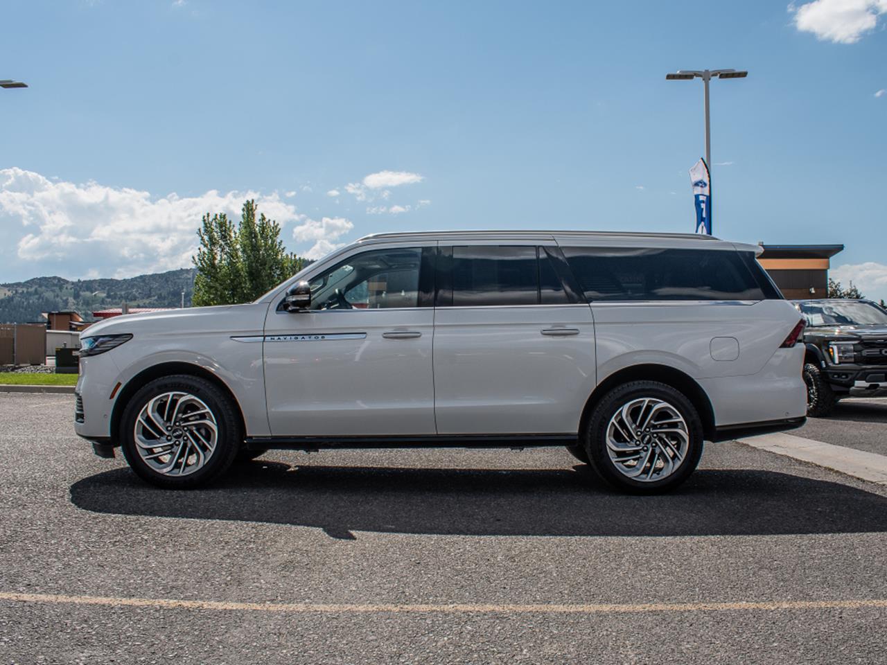 2025 Lincoln Navigator L