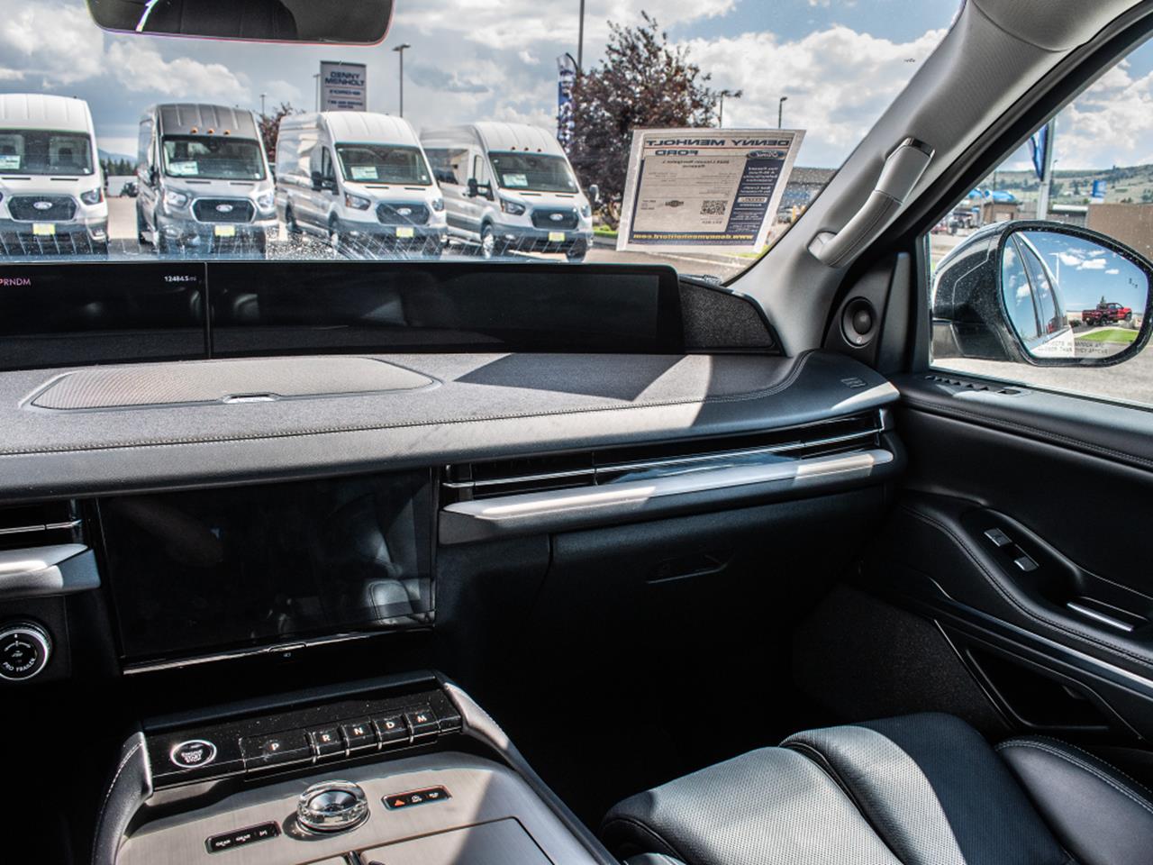 2025 Lincoln Navigator L