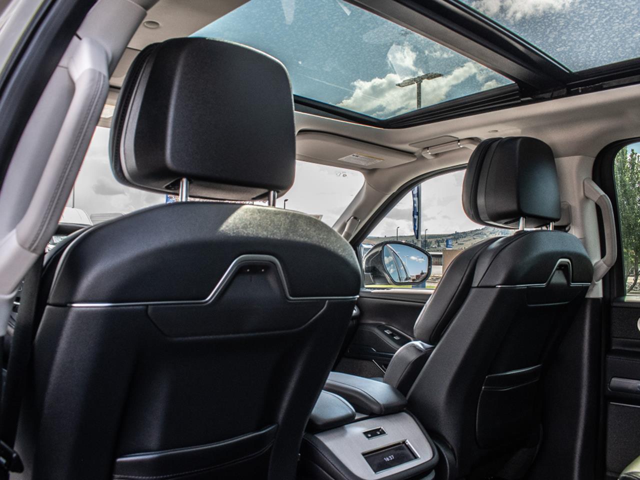 2025 Lincoln Navigator L