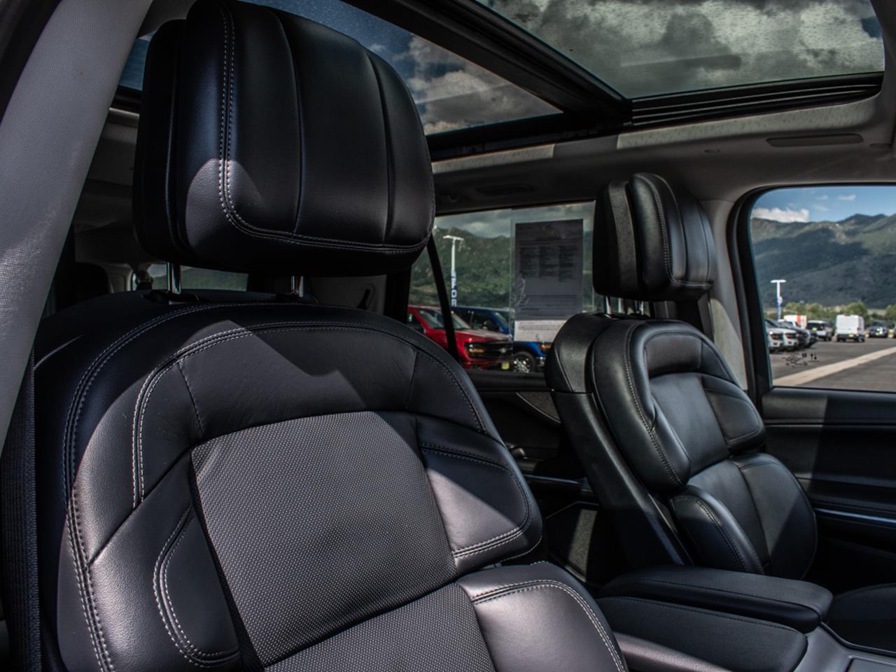 2025 Lincoln Navigator L