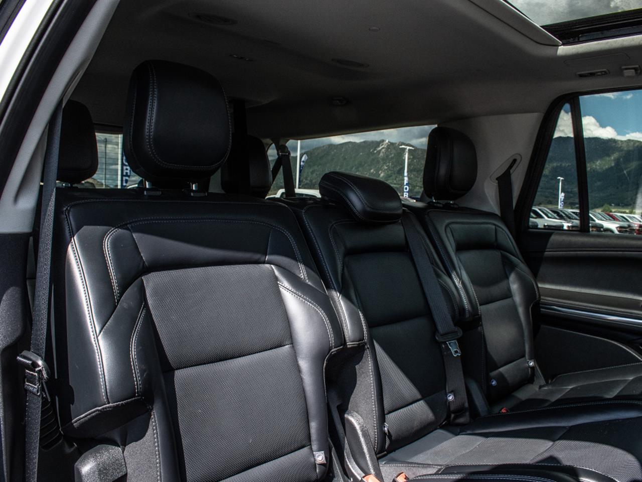2025 Lincoln Navigator L