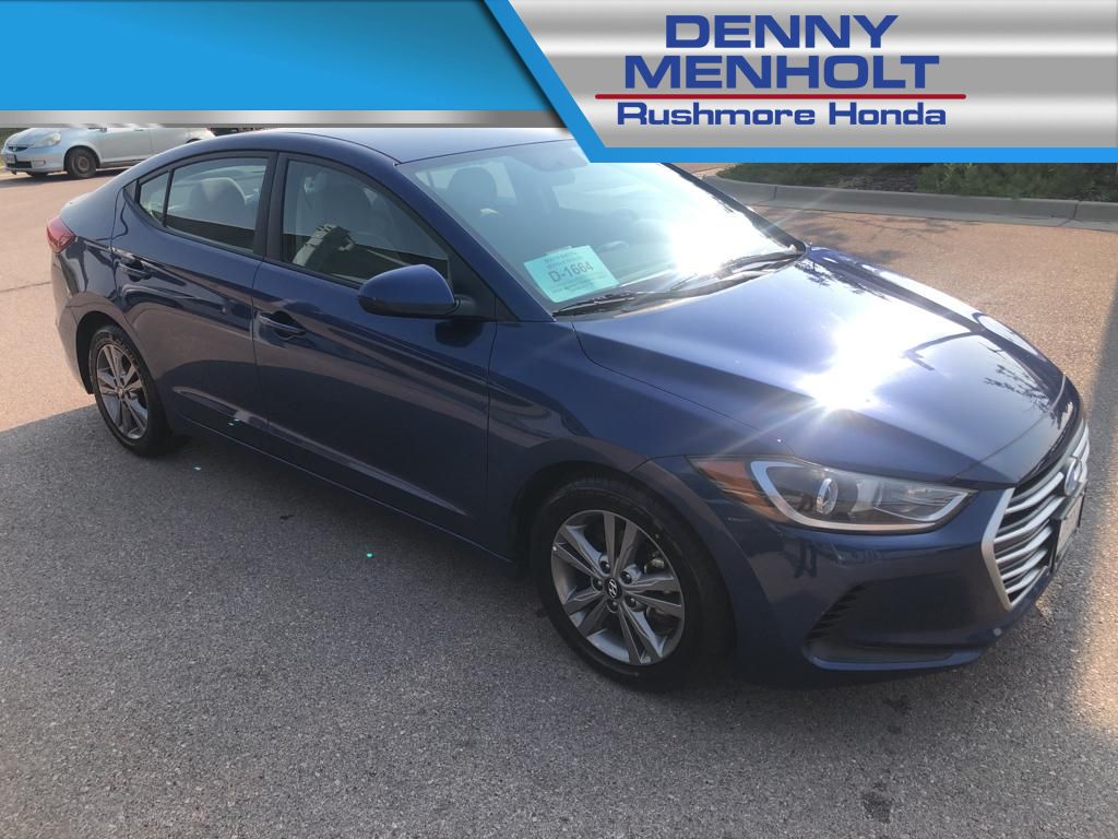 Used 2017 Hyundai Elantra SE Car