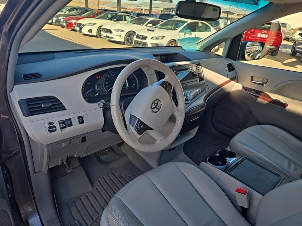 2014 Toyota Sienna