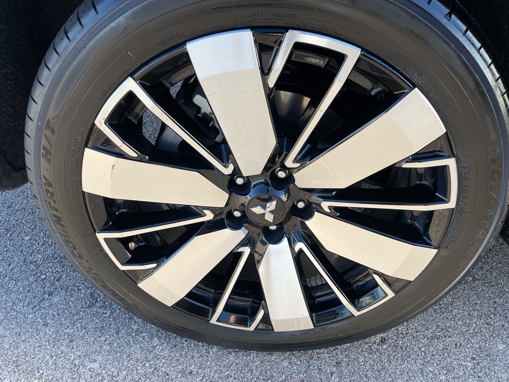 2025 Mitsubishi Outlander