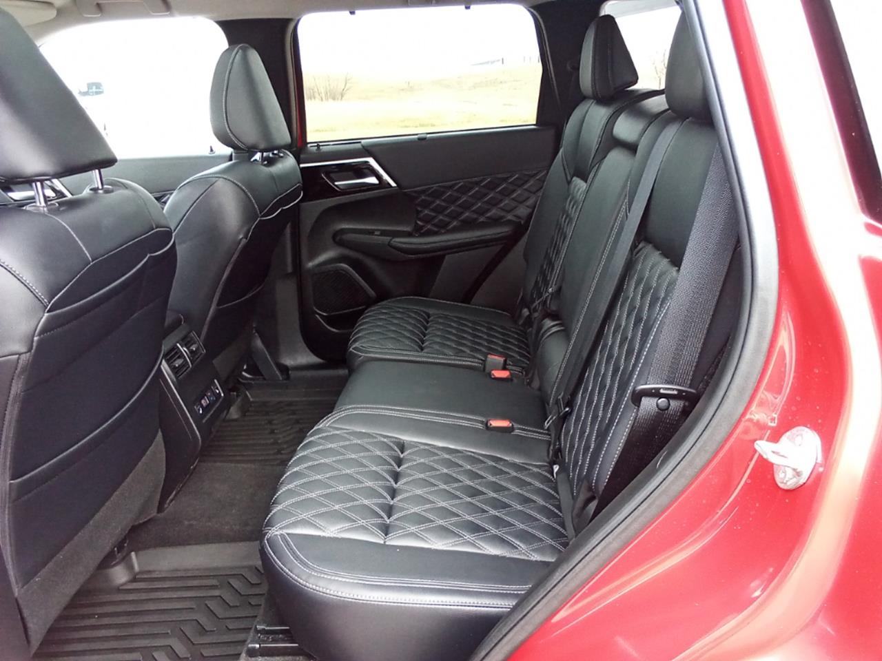 2024 Mitsubishi Outlander