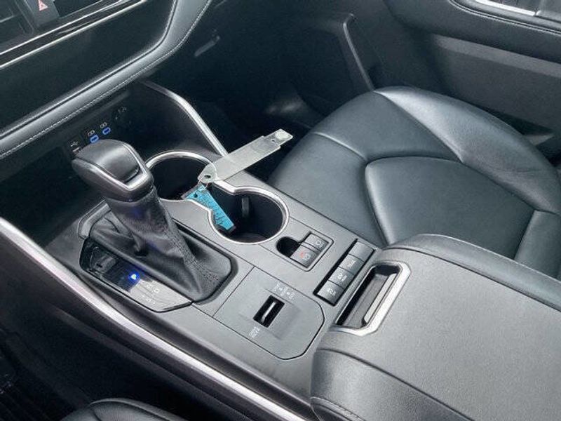 2022 Toyota Highlander Hybrid