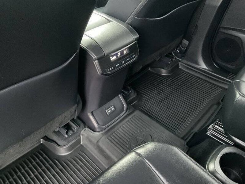 2022 Toyota Highlander Hybrid