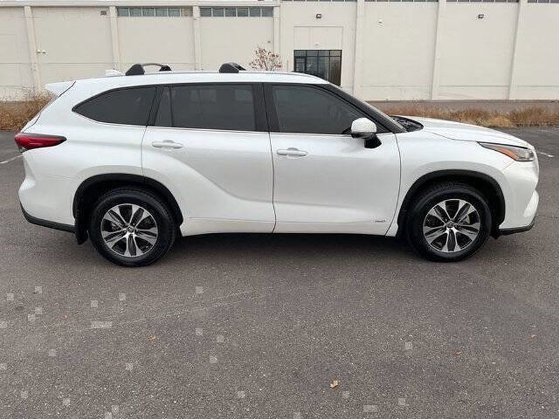 2022 Toyota Highlander Hybrid