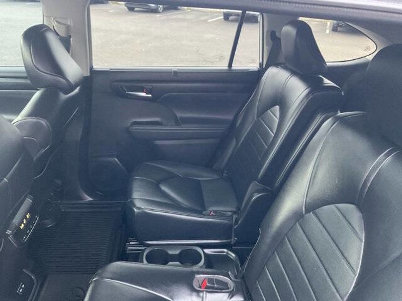 2022 Toyota Highlander Hybrid