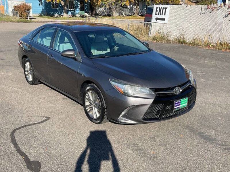 Used 2016 Toyota Camry SE Cars