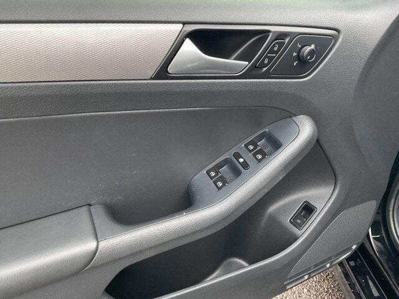 2018 Volkswagen Jetta