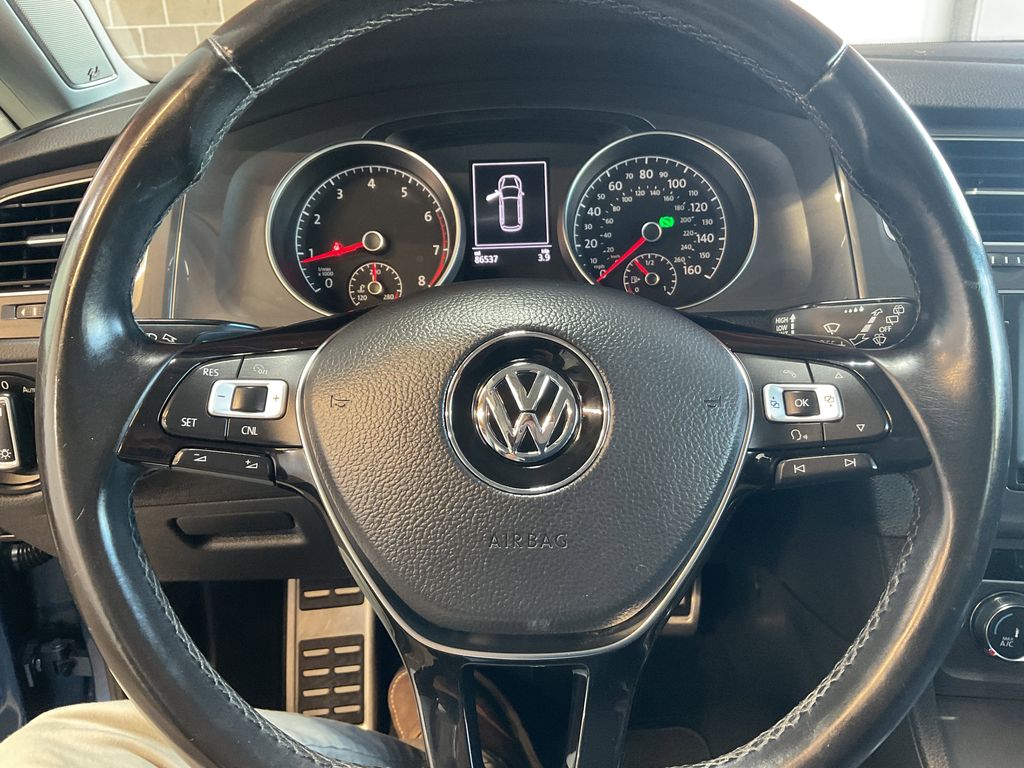 2017 Volkswagen Golf Alltrack