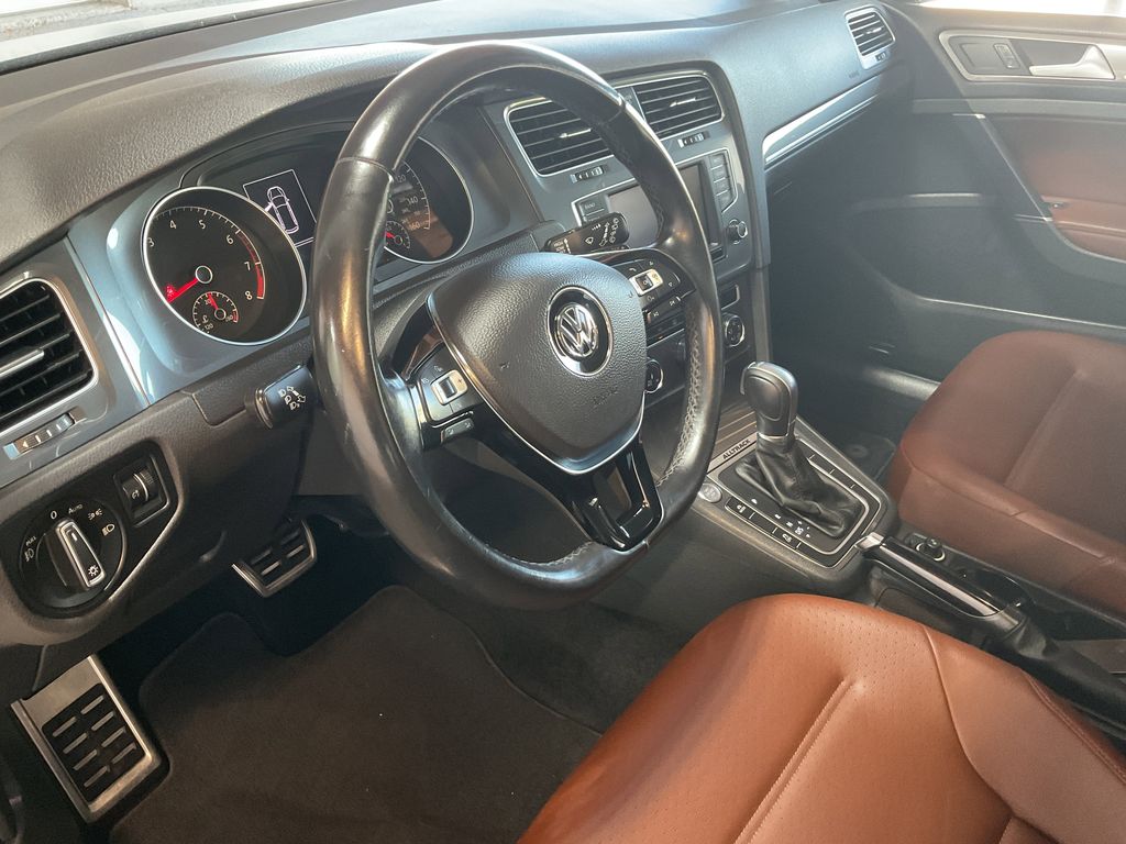2017 Volkswagen Golf Alltrack