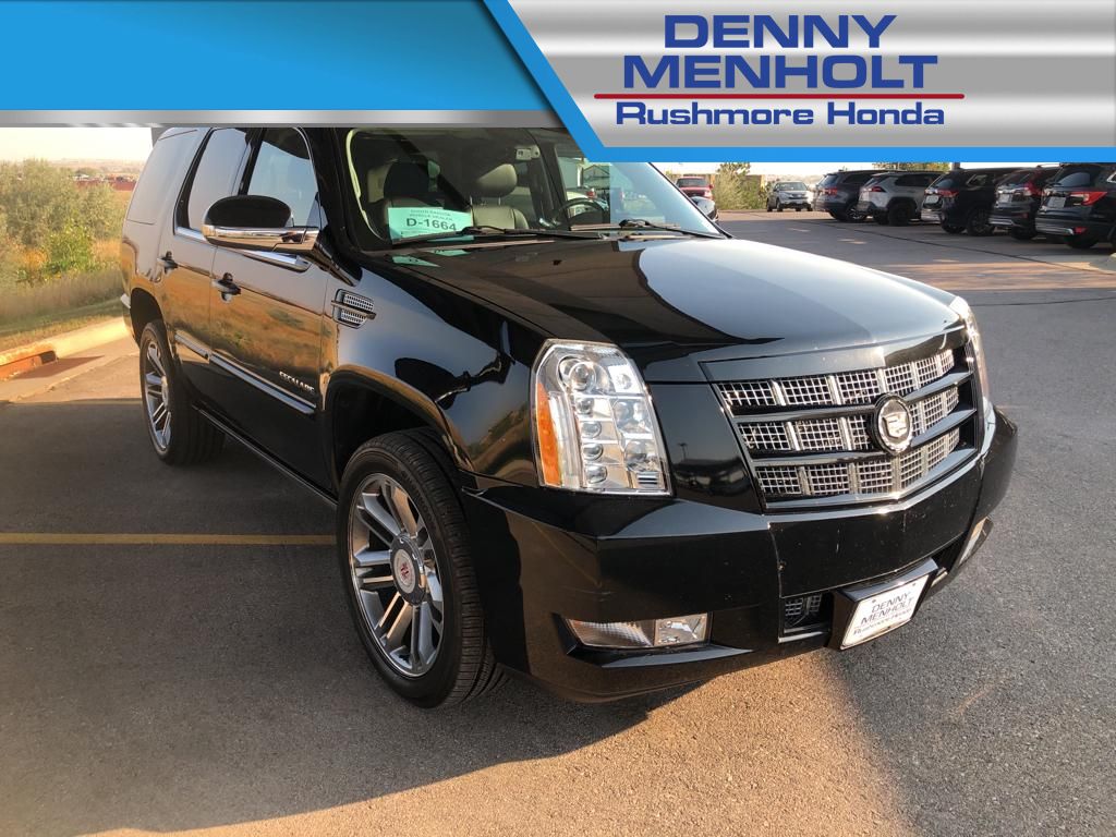 Used 2013 Cadillac Escalade Premium SUV