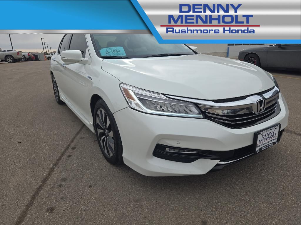 Used 2017 Honda Accord Hybrid Touring Car