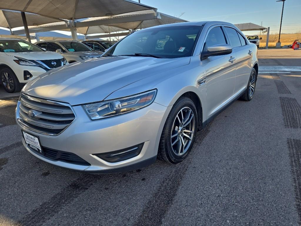 2016 Ford Taurus