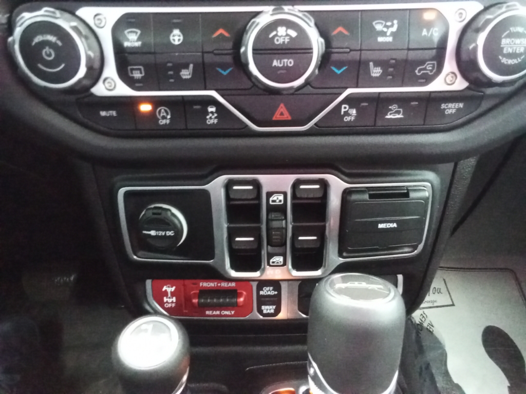 2025 Jeep Gladiator