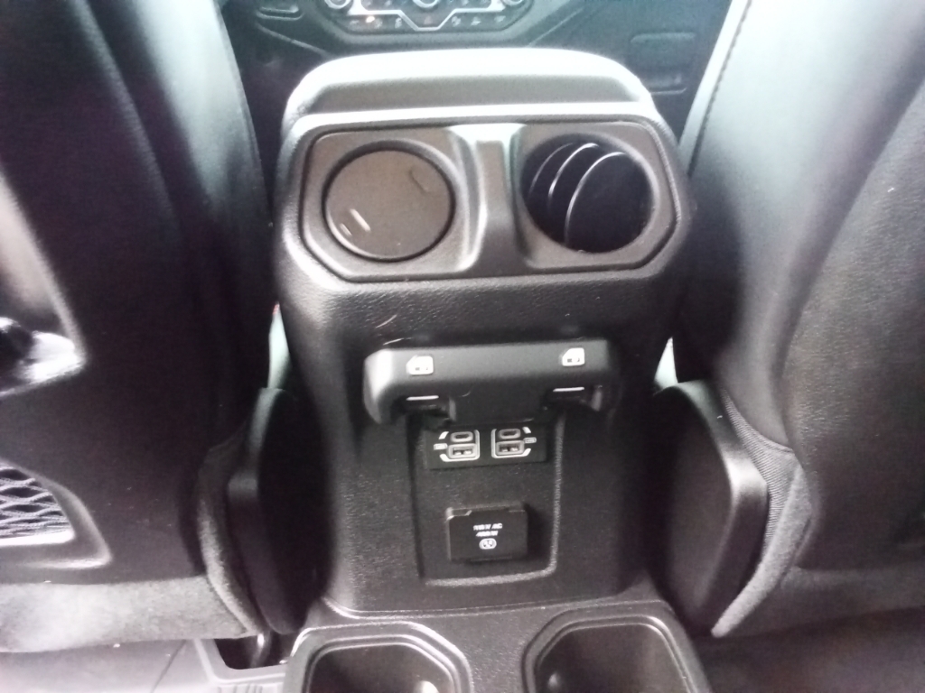 2025 Jeep Gladiator