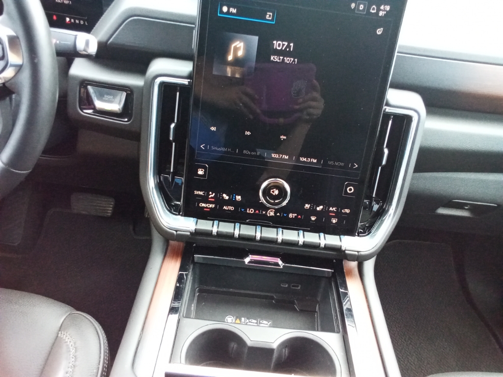 2025 GMC Yukon XL