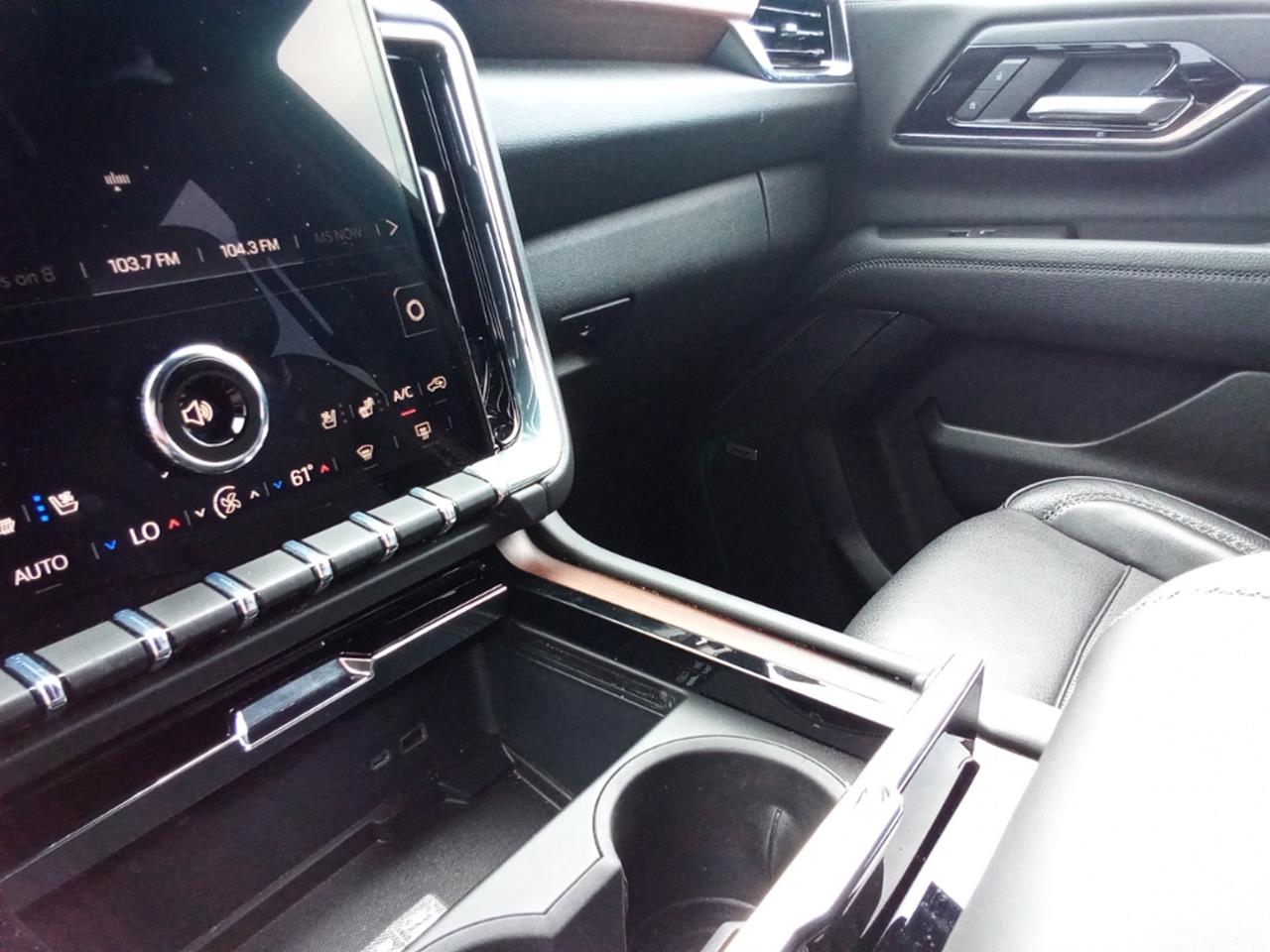2025 GMC Yukon XL