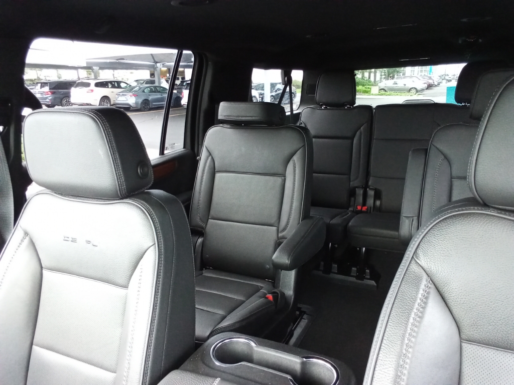 2025 GMC Yukon XL