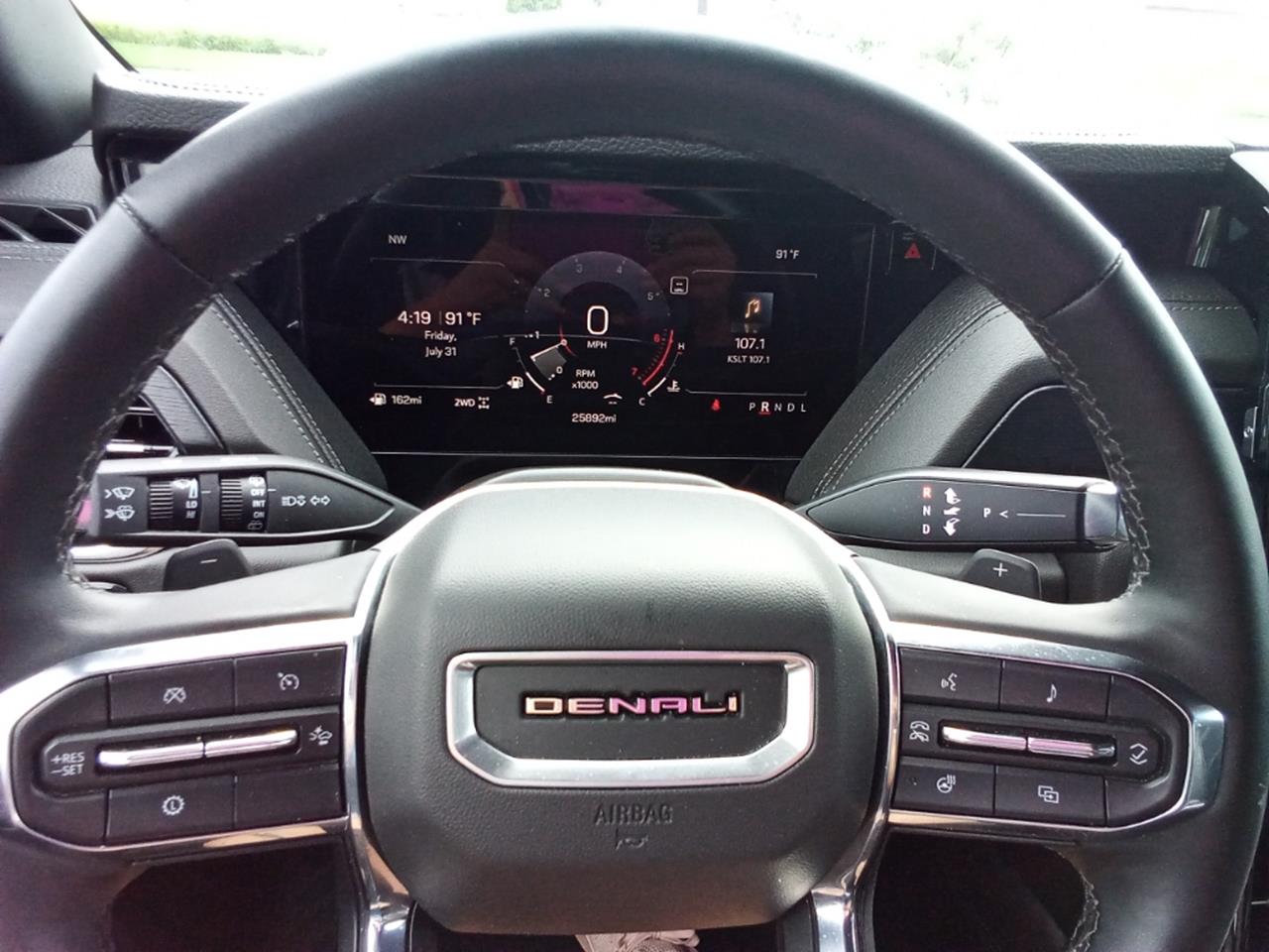 2025 GMC Yukon XL