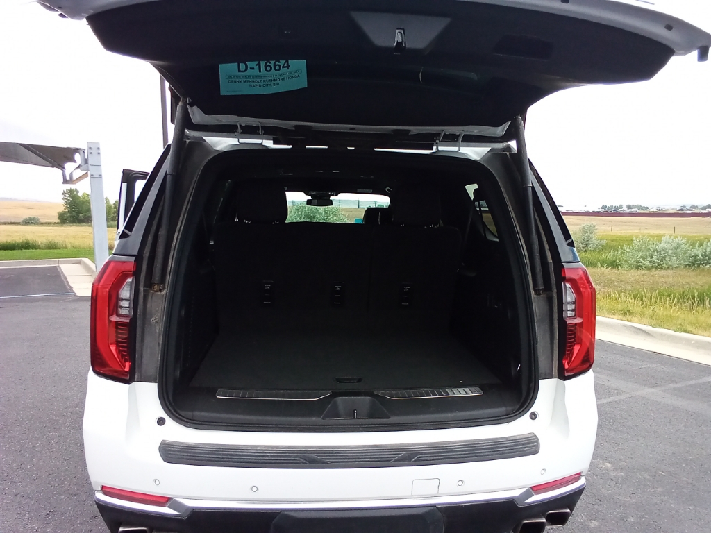 2025 GMC Yukon XL