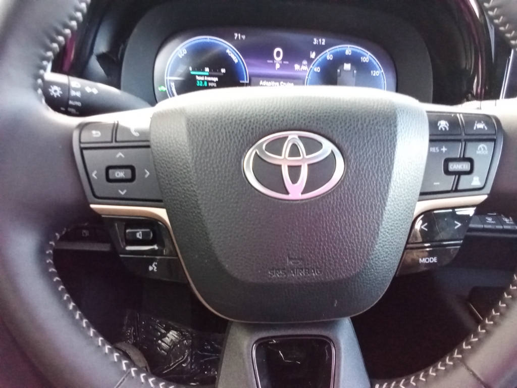 2025 Toyota Crown Signia