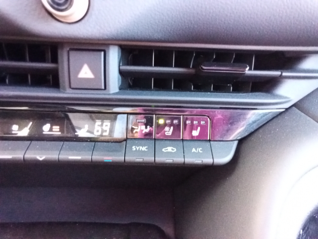 2025 Toyota Crown Signia