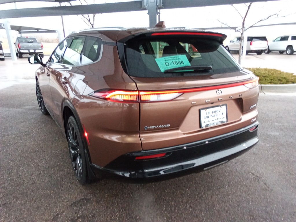 2025 Toyota Crown Signia