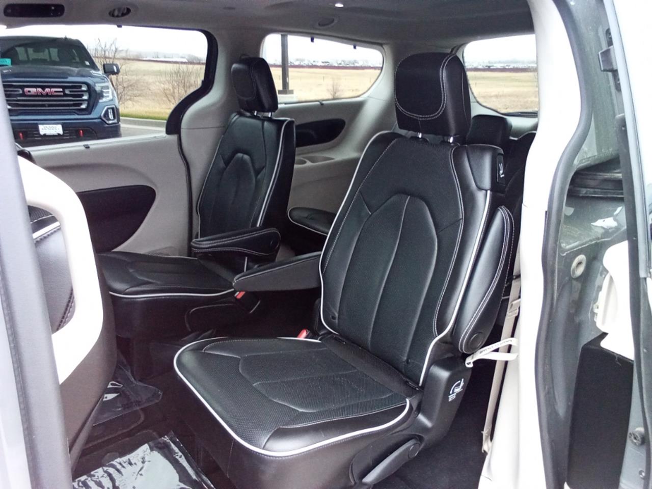 2023 Chrysler Pacifica