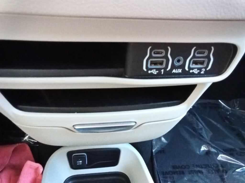 2024 Chrysler Pacifica