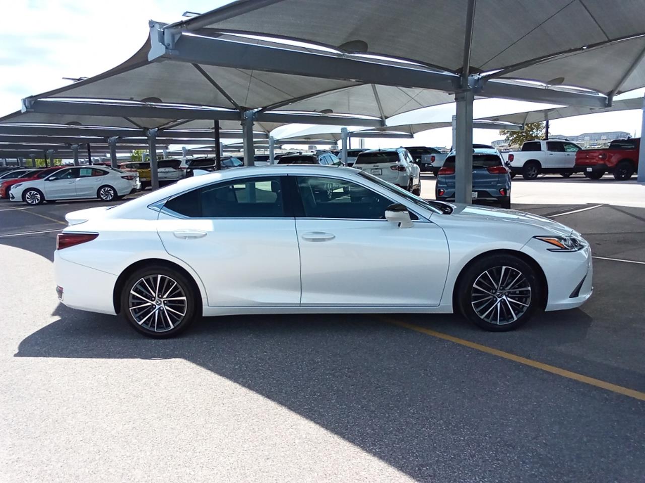 2022 Lexus ES 250