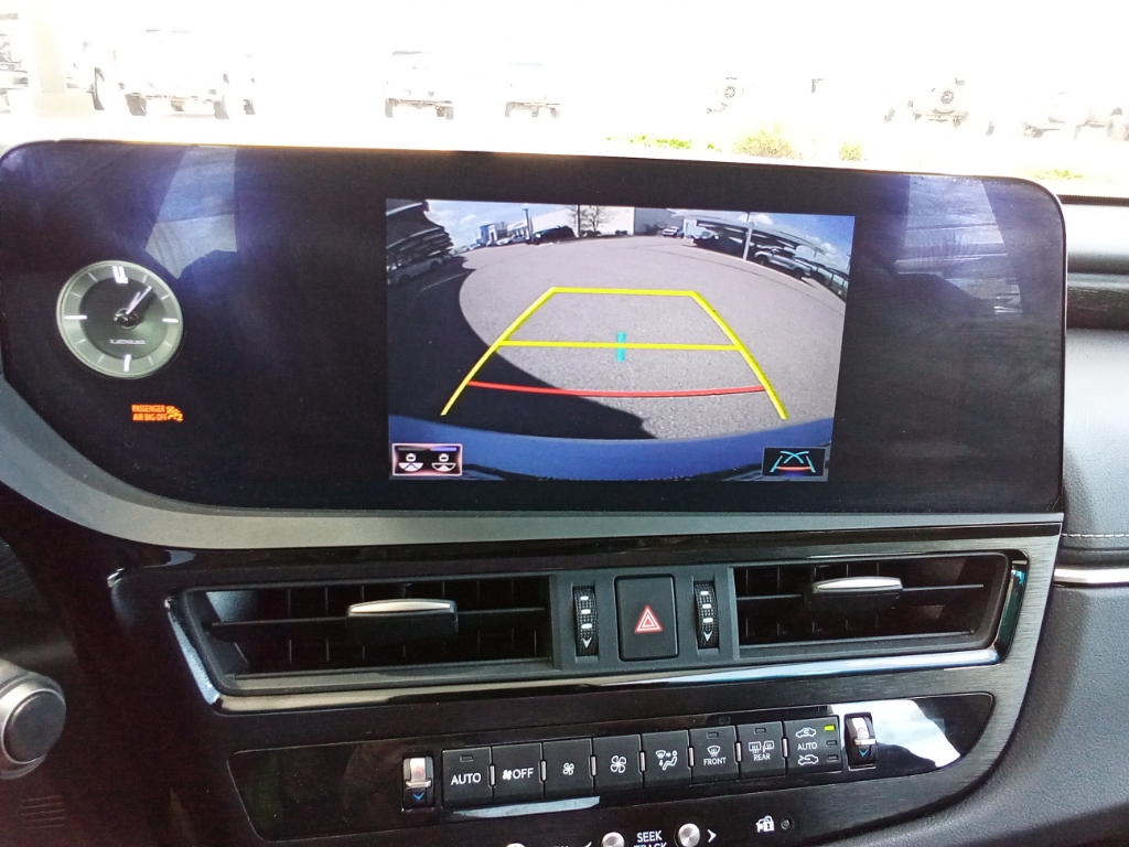 2022 Lexus ES 250