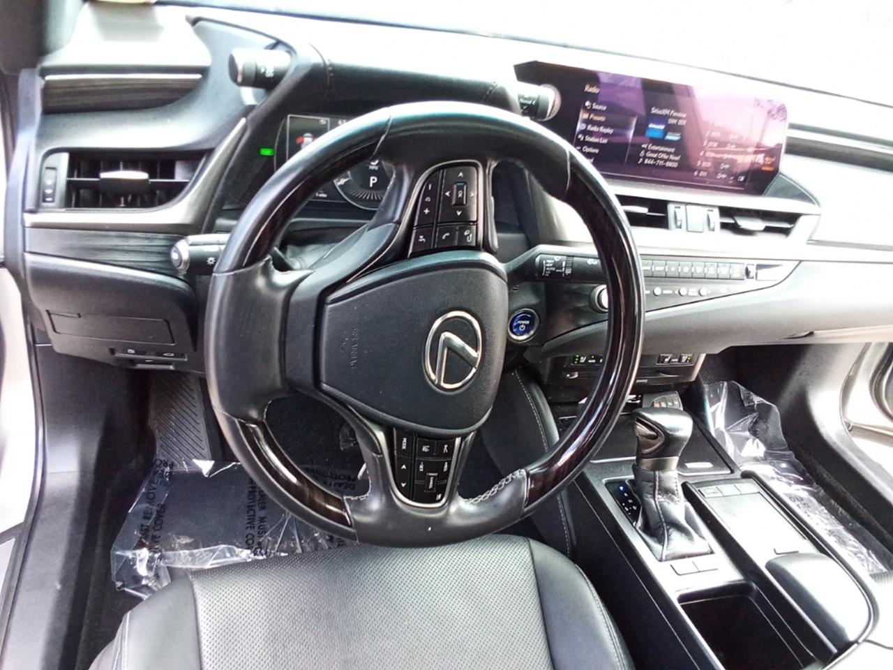 2021 Lexus ES 300h
