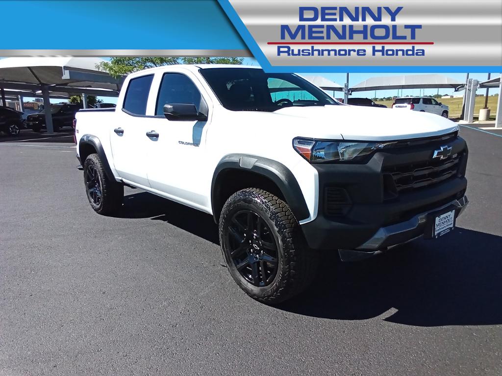Used 2025 Chevrolet Colorado  Trail Boss Trucks