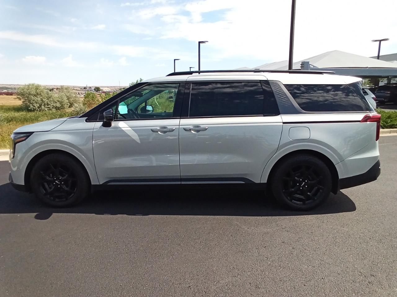 2025 Kia Carnival