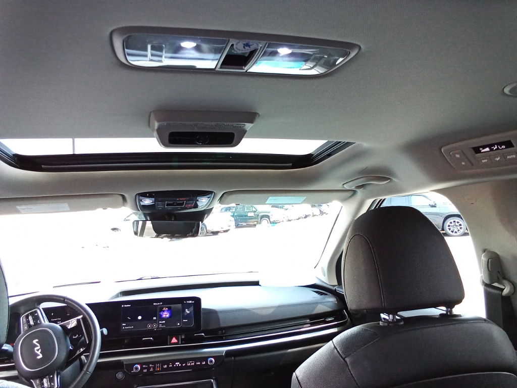 2025 Kia Carnival