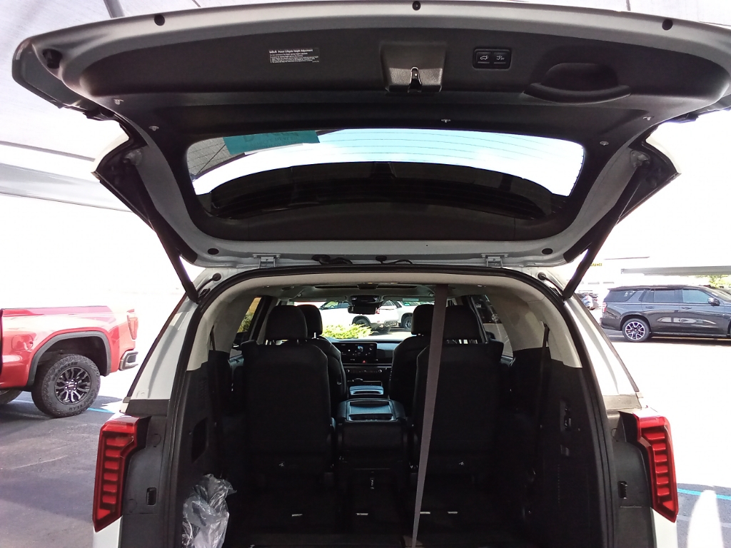 2025 Kia Carnival