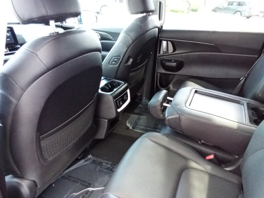 2025 Kia Carnival