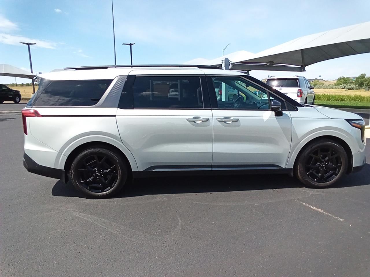 2025 Kia Carnival