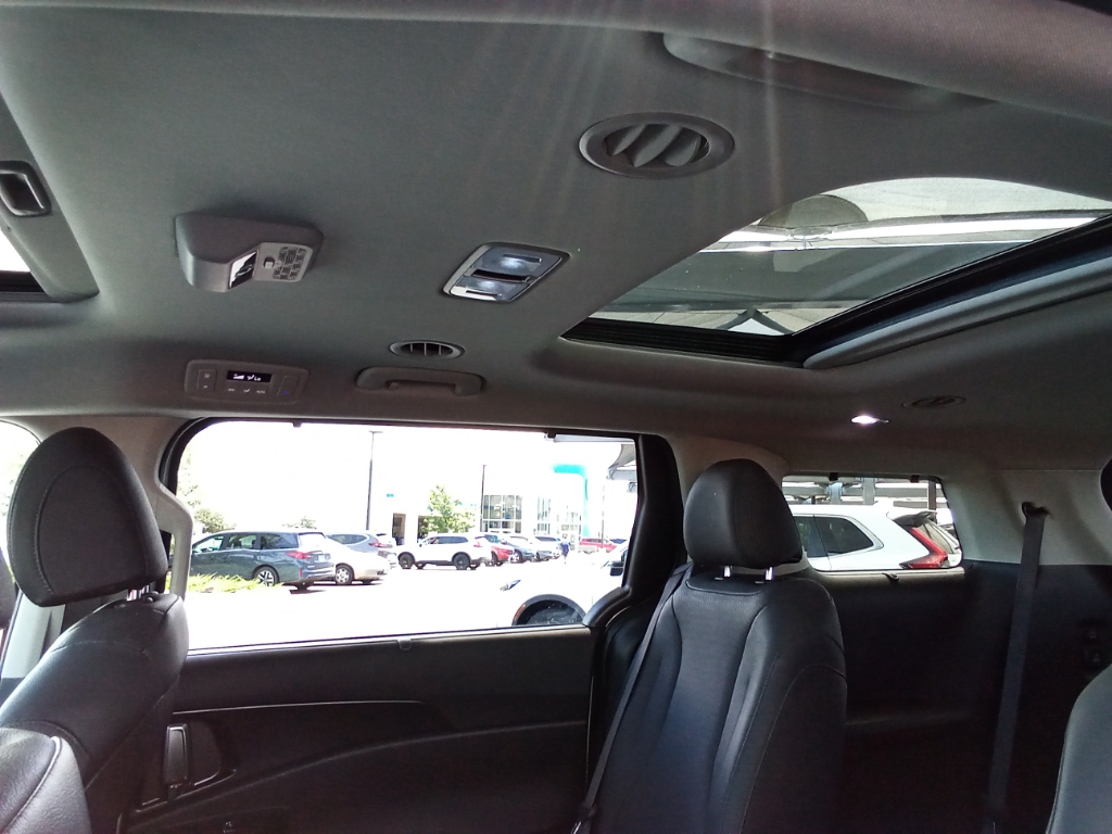 2025 Kia Carnival