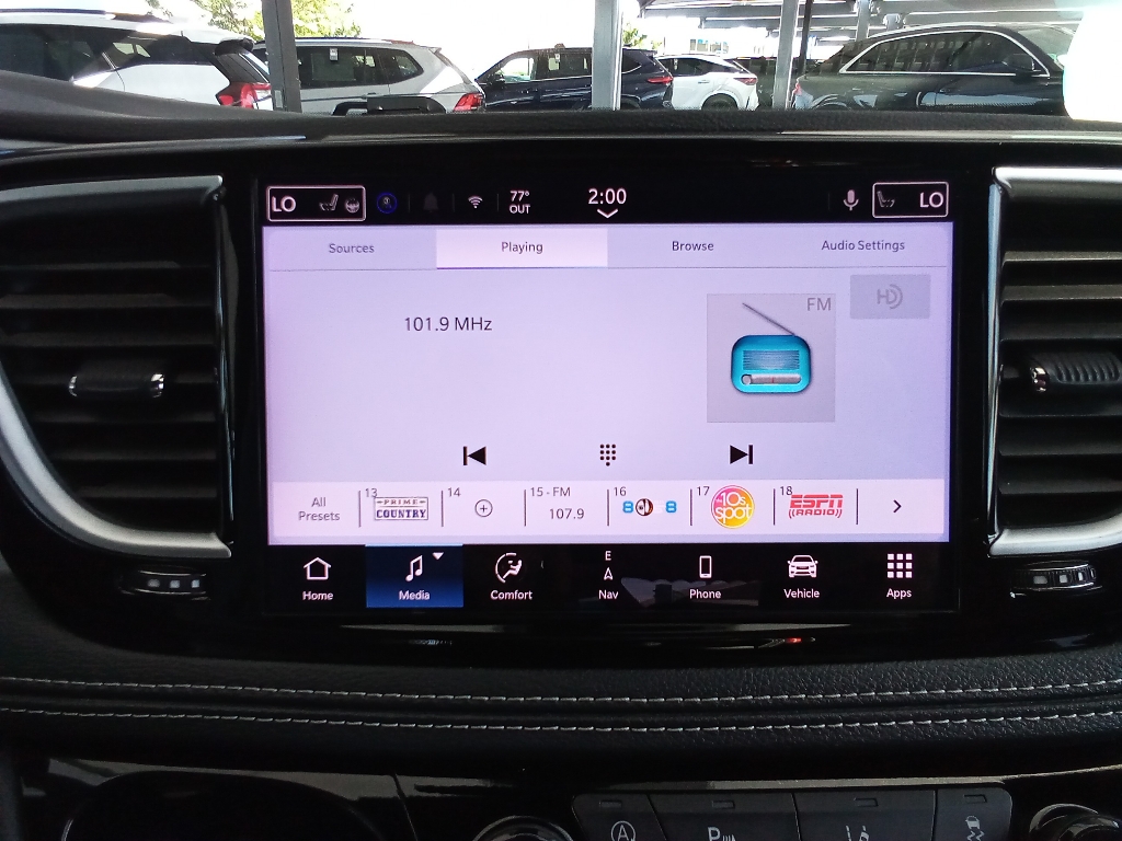 2025 Chrysler Pacifica