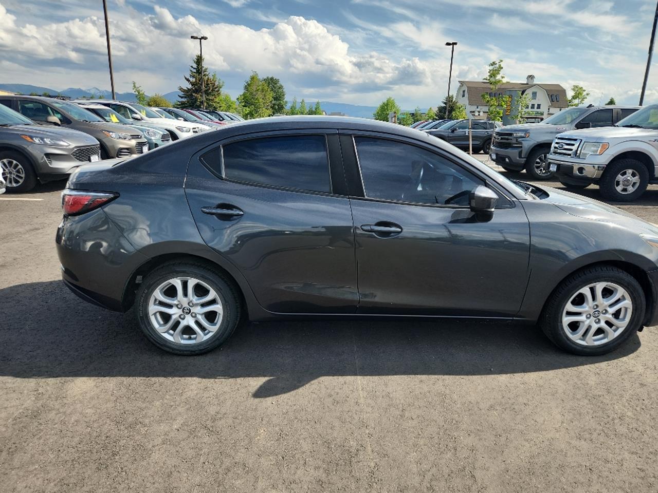 2017 Toyota Yaris iA