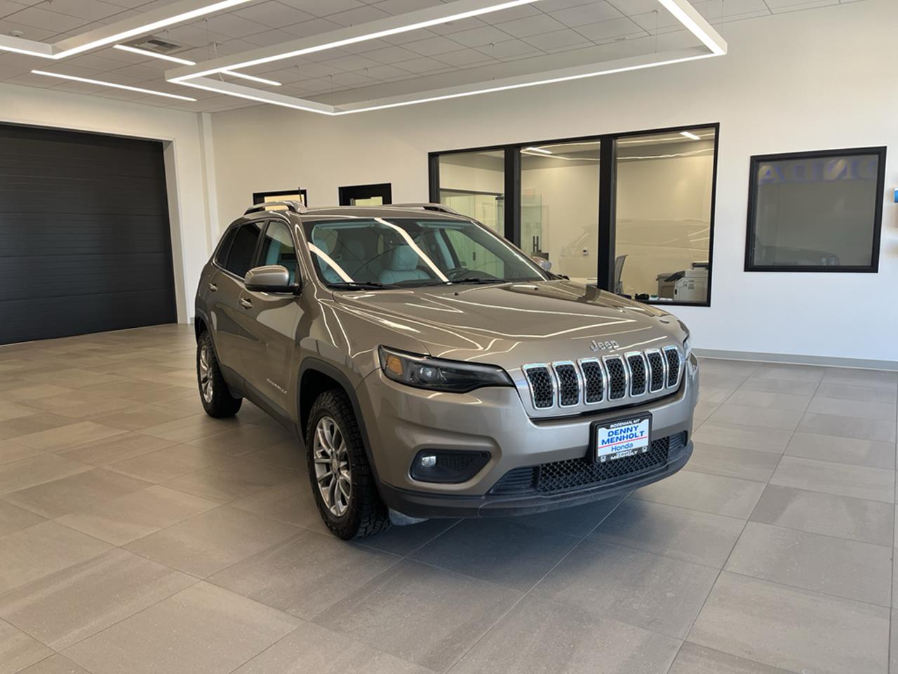 Used 2020 Jeep Cherokee Latitude Plus SUVs